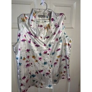 Valerie Stevens Two Piece Pajama Shorts Set Ivory Floral Size Medium Satin Feel